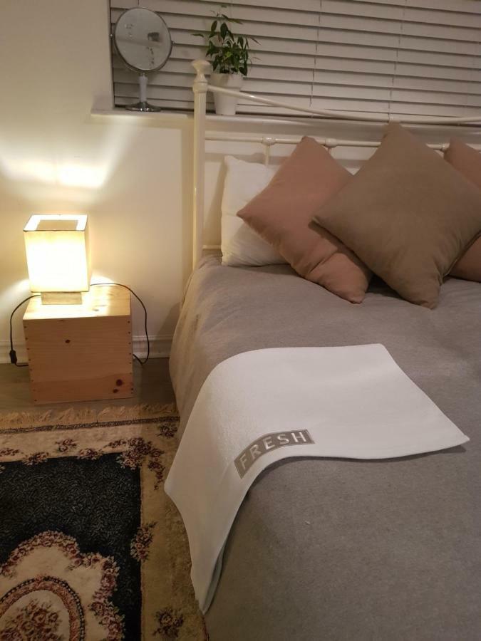 Bungalow With Parking, Near Preston Park Hove Esterno foto